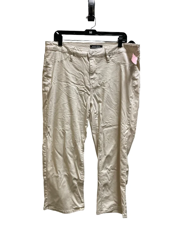 Durable twill pants for tough outdoor jobs -Pants Chinos & Khakis By Clothes Mentor In Tan, Size: 20