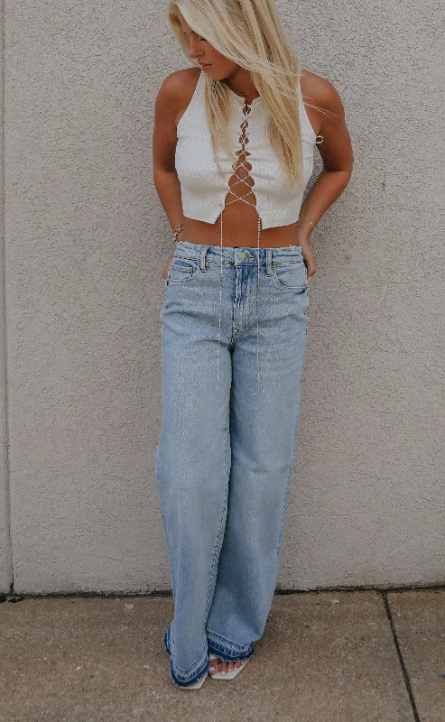 Mom Jeans for Vintage Appeal -blank nyc: the franklin in warm celebration pant