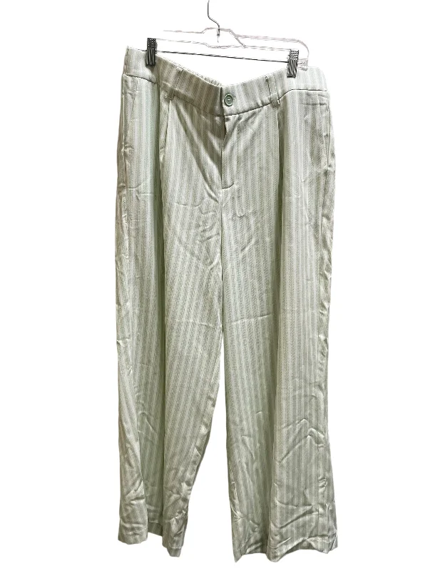 Relaxed cotton pants for breezy casual days -Pants Chinos & Khakis By Torrid In Green, Size: 14