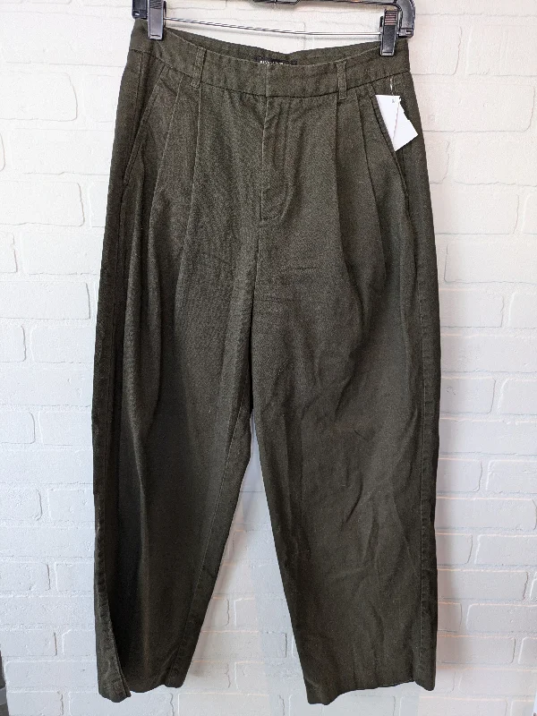 Quick-dry travel pants for adventurous globetrotters -Pants Dress By Banana Republic In Green, Size: 2