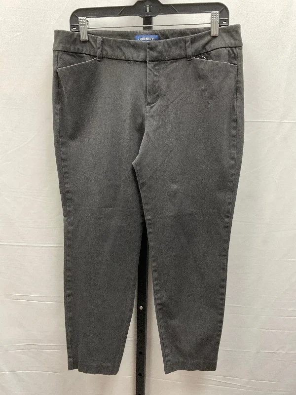 High-rise flare pants for vintage chic appeal -Pants Dress By Old Navy In Grey, Size: 12