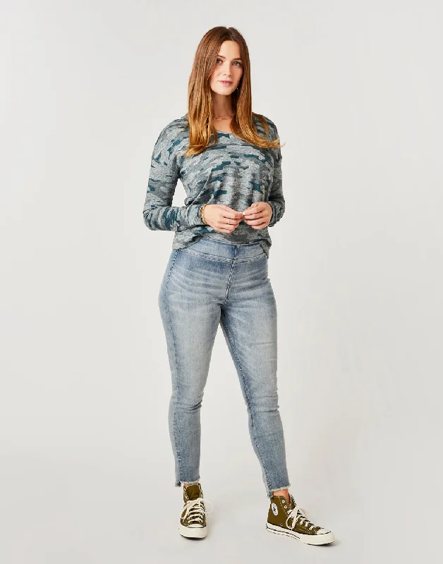 Christmas Jeans for Seasonal -Alma Jean : Favorite Fade