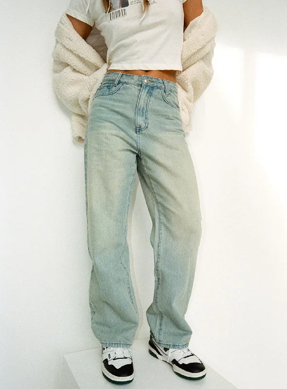 Slim Boyfriend Jeans for Hybrid -Clear The Air Jeans Light Wash Denim