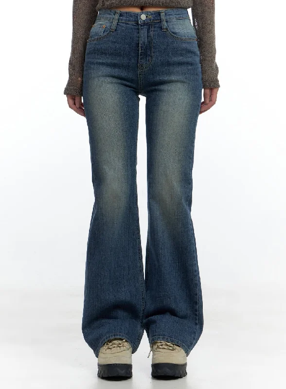 Embellished Back Pocket Jeans for Glamour -Kara Sleek Fit Washed Bootcut Cotton Jeans CS425