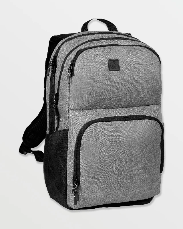 Cropped Jeans for Summer Look -Roamer 3 Backpack - Heather Grey