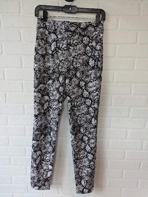 Versatile black pants for any occasion pairing -Pants Dress By Express In Black & Grey, Size: 0