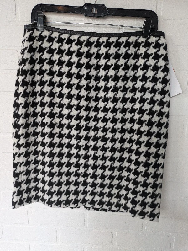 Trendy skirts with modern cutout designs -Black & White Skirt Mini & Short Talbots, Size 10petite