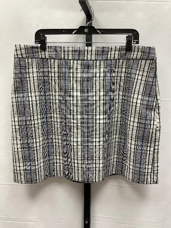 Classic black pencil skirts for office chic -Skirt Mini & Short By Nine West In Plaid Pattern, Size: Xl