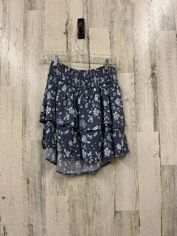 Soft linen skirts for gentle warm wear -Blue Skirt Mini & Short Hollister, Size L