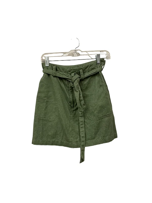 Classic skirts with subtle texture weave -Skirt Mini & Short By Harper In Green, Size: S