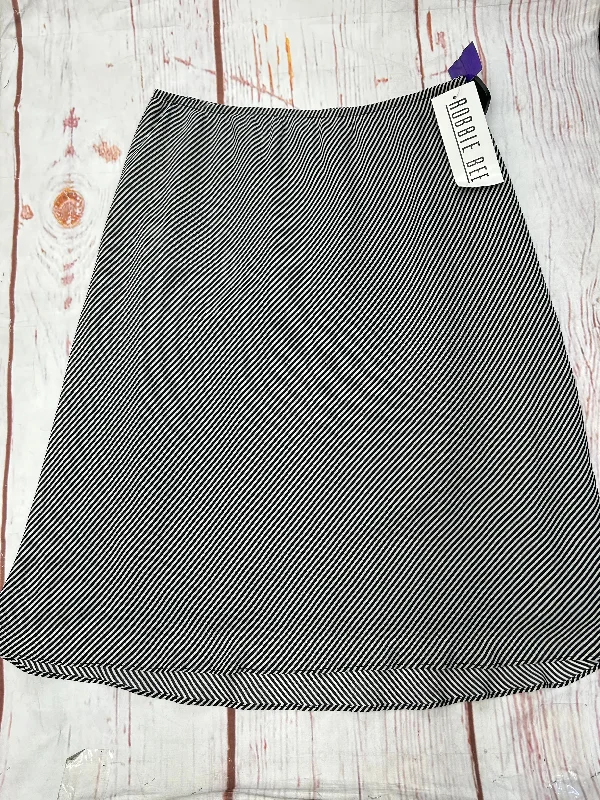 Wrap skirts for easy adjustable fit -Skirt Midi By Robbie Bee In Striped, Size: 14