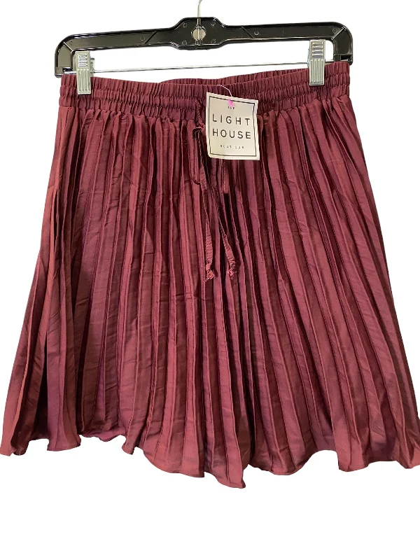 Stretchy skirts for all-day wear comfort -Skirt Mini & Short By Wishlist In Red, Size: 8