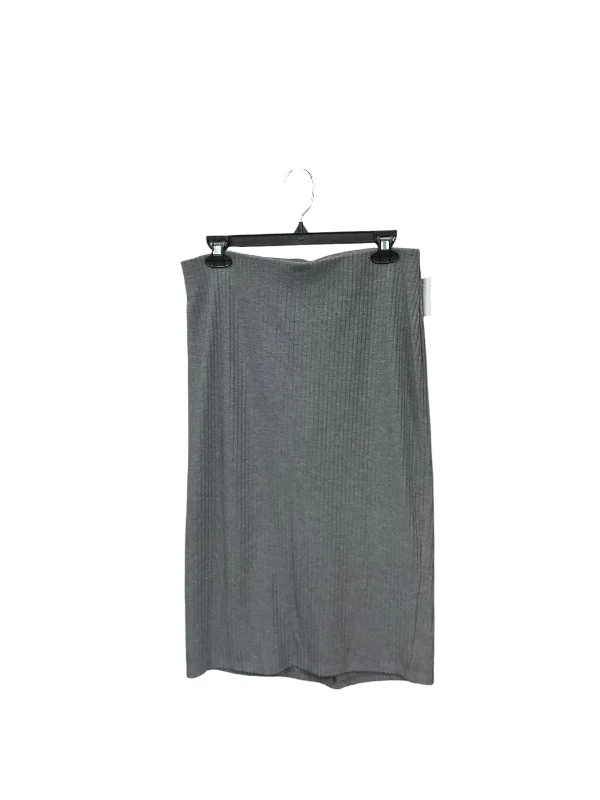 Durable skirts for active lifestyle needs -Skirt Maxi By Old Navy In Grey, Size: M