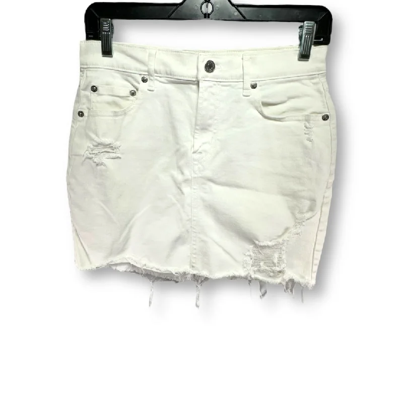 Light Wash Denim Skirts for Fresh -White Denim Skirt Mini & Short Gap, Size 2