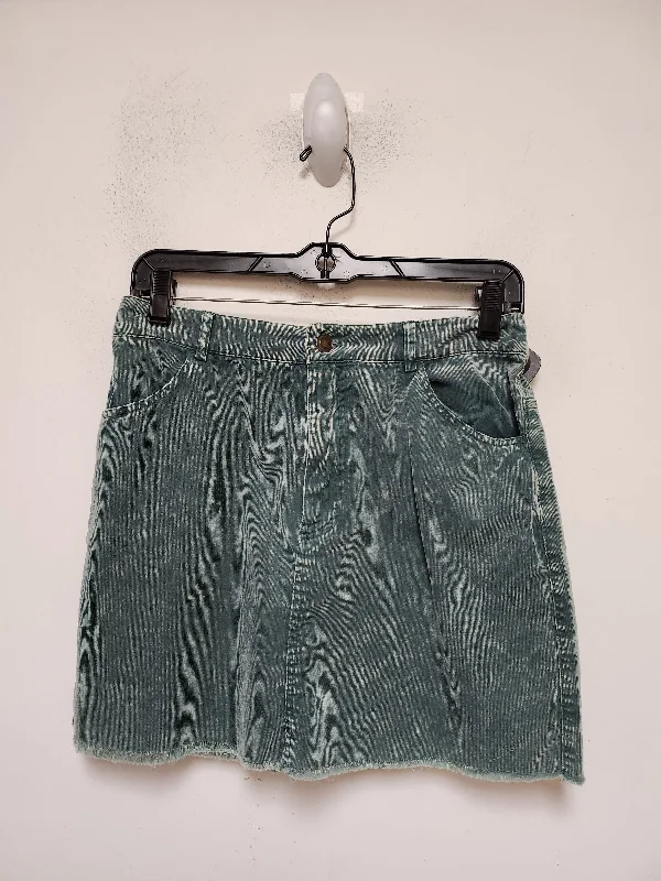 Affordable skirts for simple daily outfits -Skirt Mini & Short By Forever 21 In Green, Size: 8