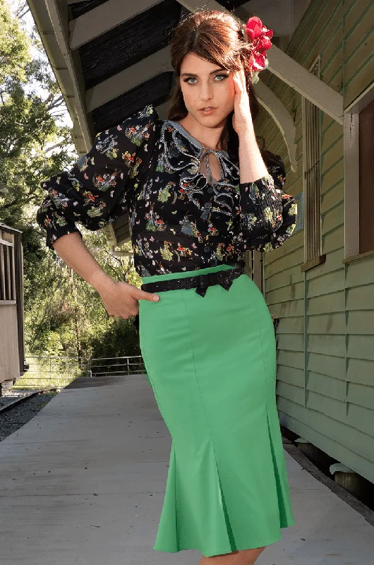 Affordable skirts with basic solid colors -Cotton Tail Soiree Classic Skirt (Green)