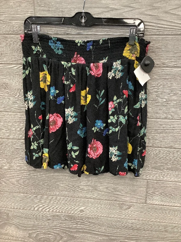 Designer skirts with premium fabric finish -Skirt Mini & Short By Old Navy In Black, Size: M