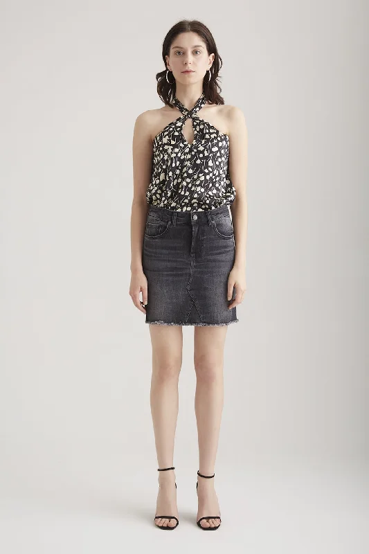 Classic skirts with subtle texture weave -Amber 5 Pocket Mini Skirt Coal black