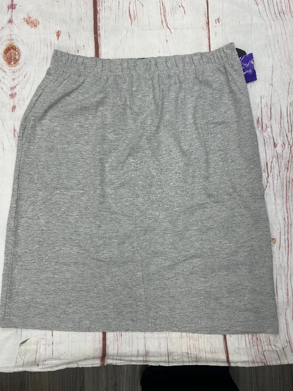 High-waisted pencil skirts for professional office wear -Skirt Mini & Short By Basic Editions In Grey, Size: L